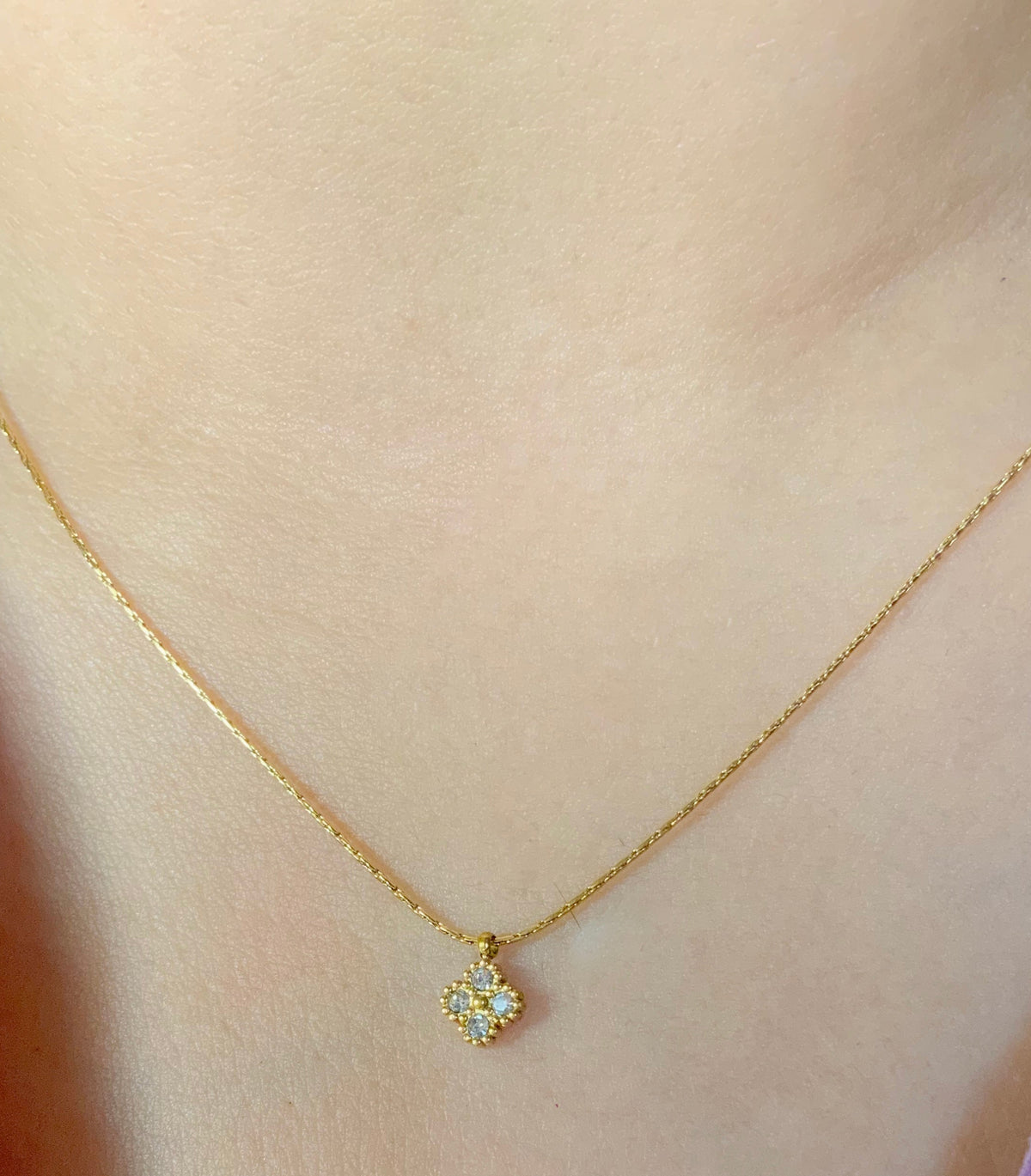 Cloverina necklace