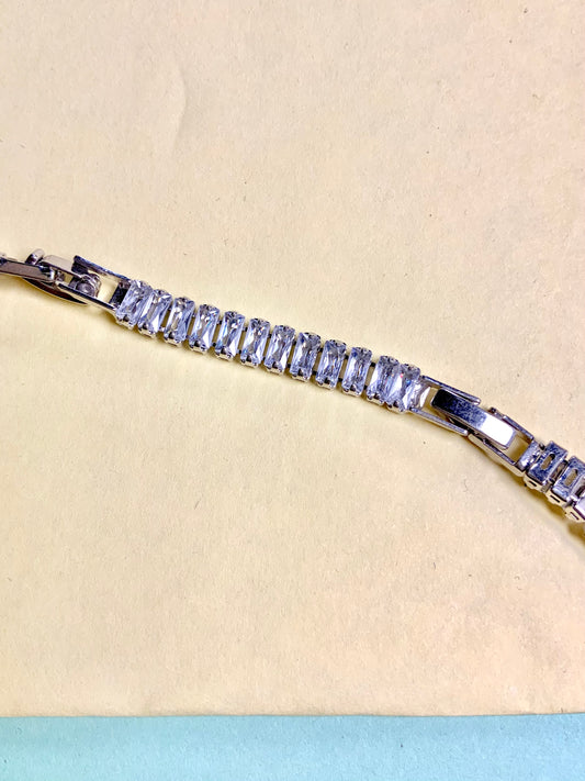 Tennis necklace