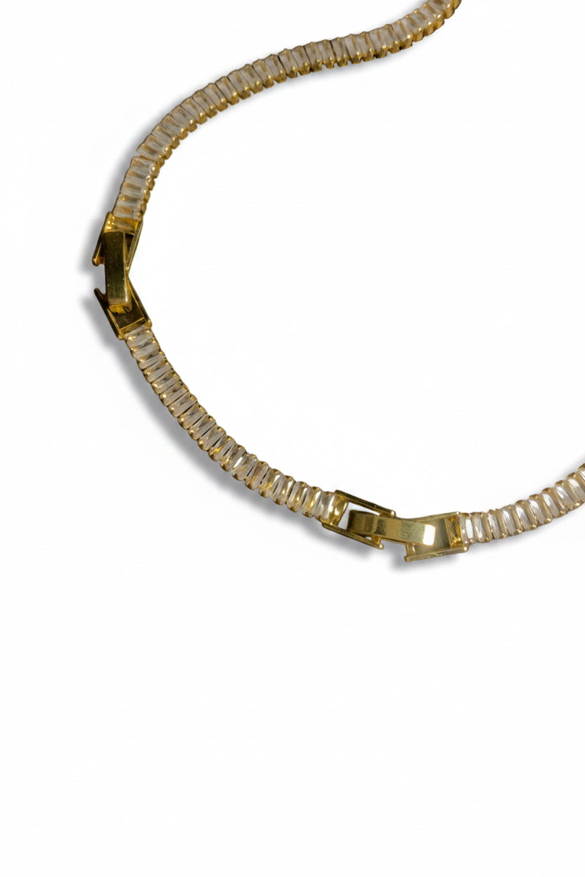 Lila tennis necklace