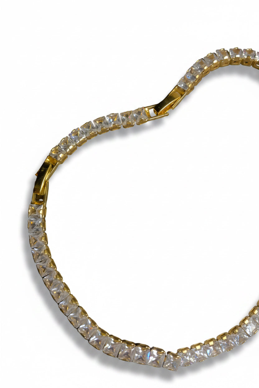 Cloud nine necklace