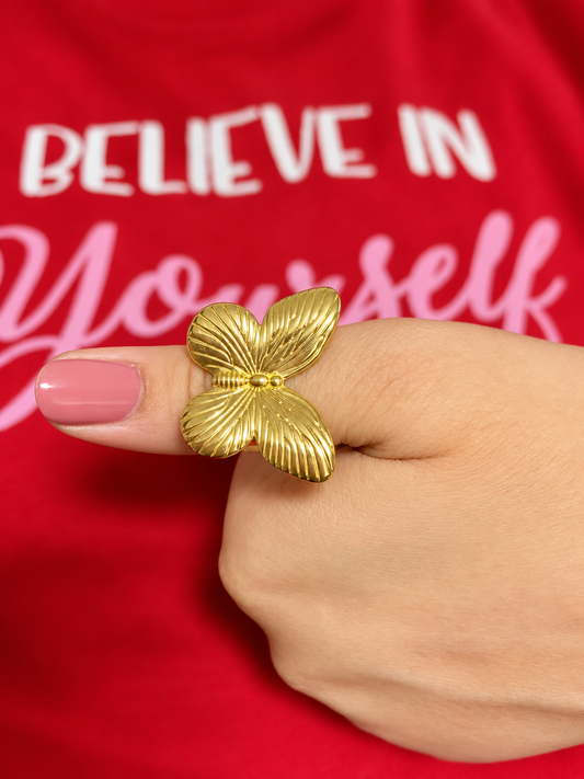 Lucky you ring
