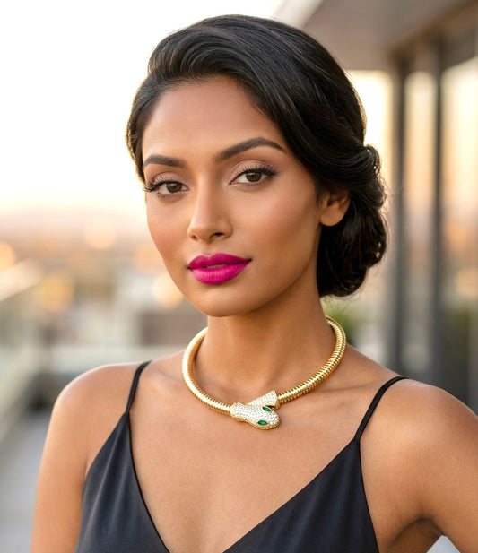 The “serpent” choker