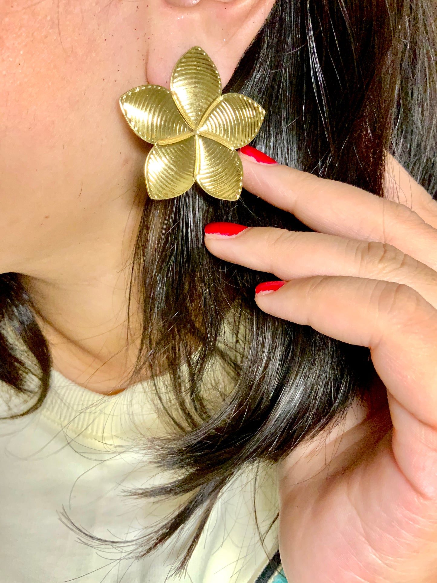 Blame laila earrings