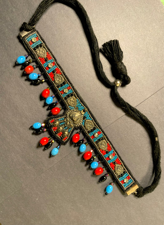 Zeenat choker