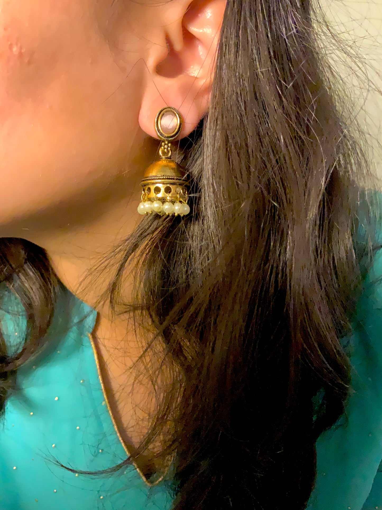 Sohni jhumkas