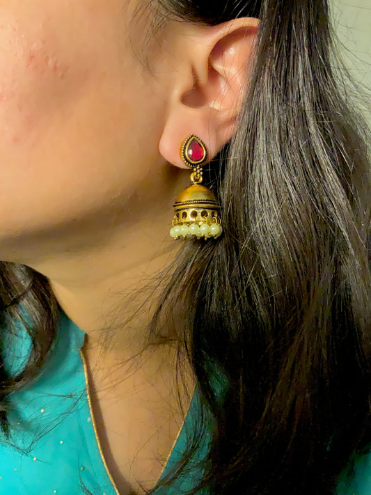 Sohni jhumkas
