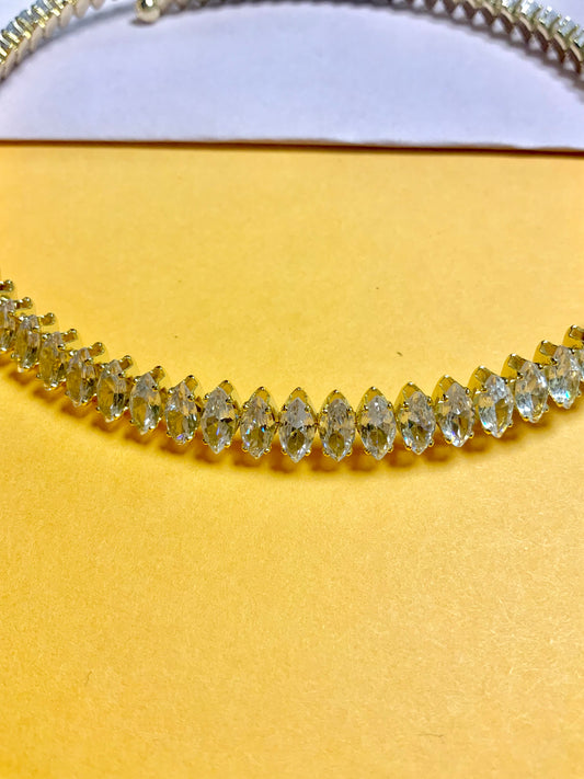 Lumi choker