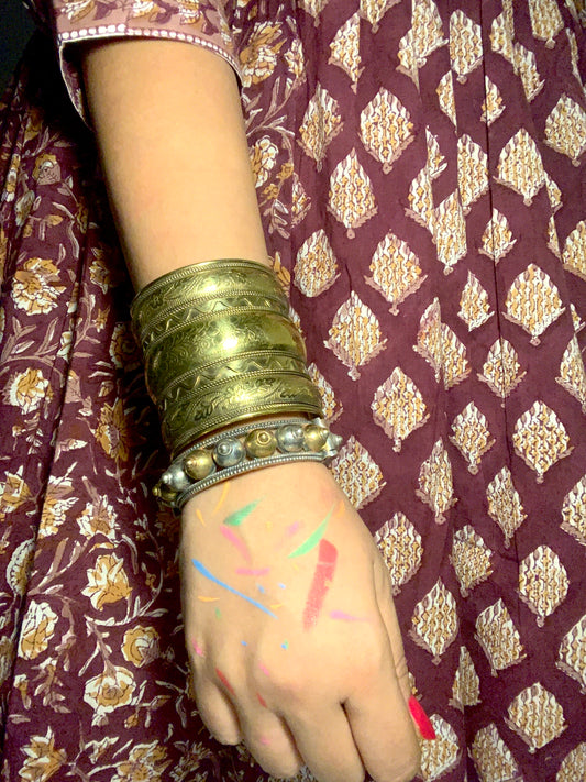 Saj dhaj cuff