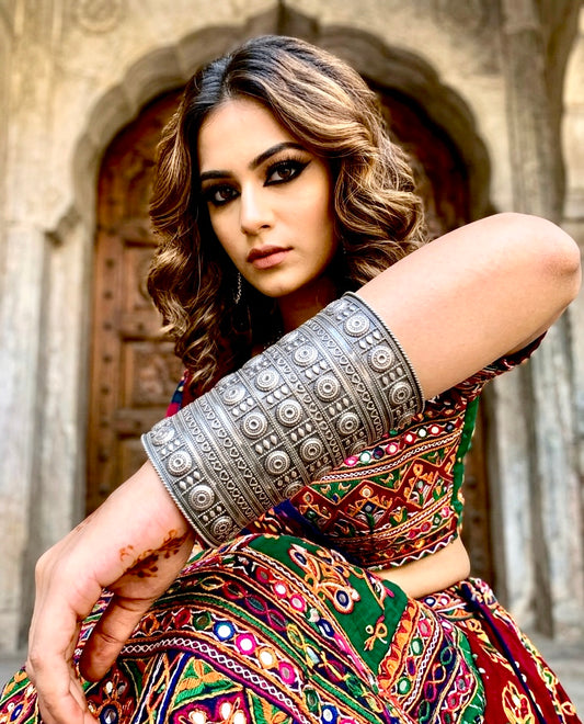Haseen cuff