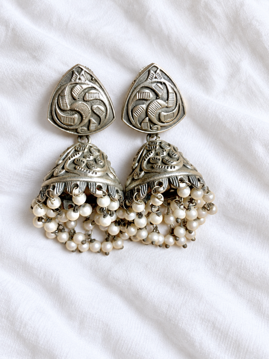 Gul jhumkis