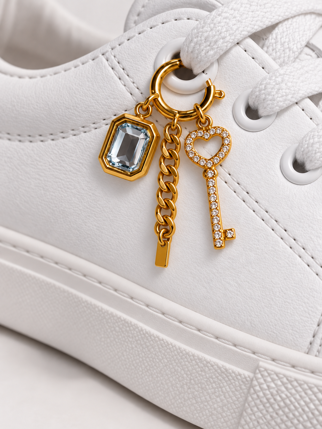 Sneaker/bag/outfit charm chain