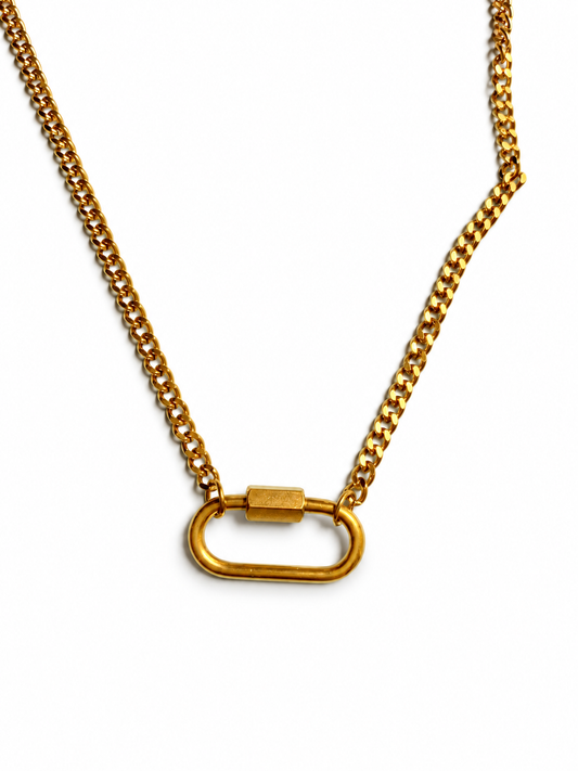 Carbiner curb necklace