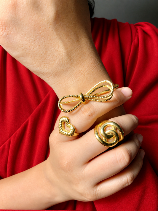 Bowlette cuff