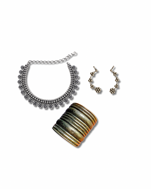 Chaand and choodiyan set